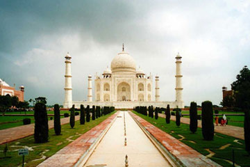 Chandigarh to Agra Taxi Service